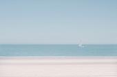 Zeilboot op zee