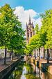 Gracht met scheve kerktoren, Oude Kerk, Delft