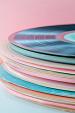 Pastelkleurige verzameling vinylplaten