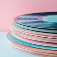 Pastelkleurige verzameling vinylplaten