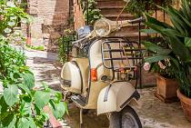 Vintage scooter in Italië