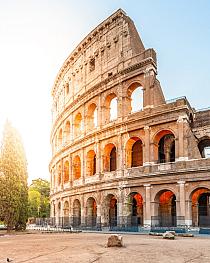 Zonsopgang bij het Colosseum, Rome, Italië