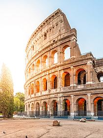 Zonsopgang bij het Colosseum, Rome, Italië