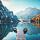 Boten op Braies meer in de Dolomieten, Italië