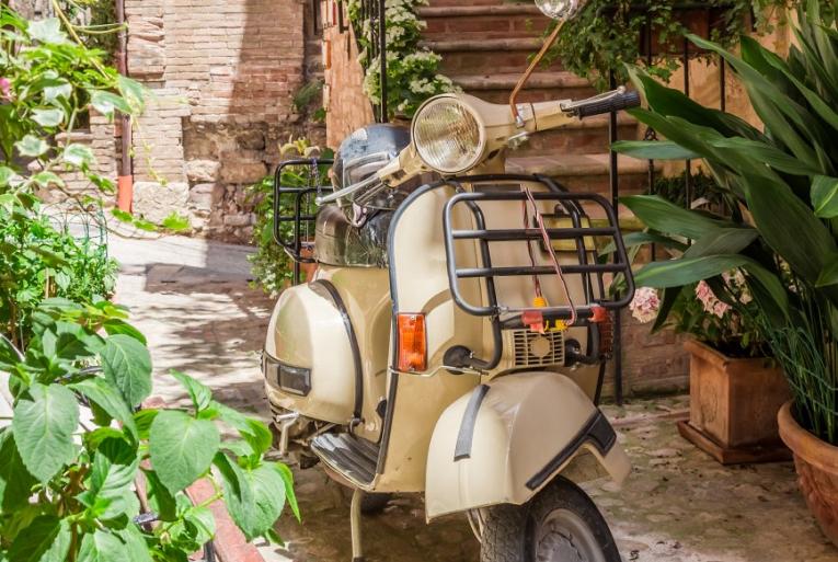 Vintage scooter in Italië