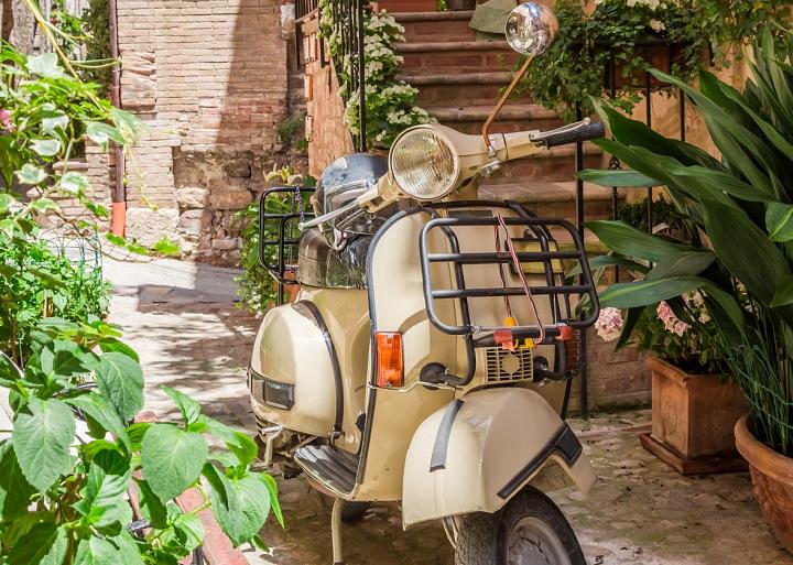 Vintage scooter in Italië