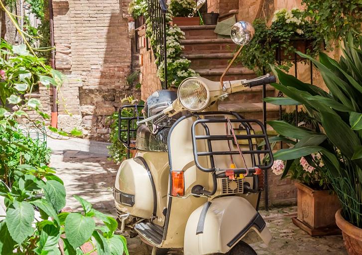 Vintage scooter in Italië
