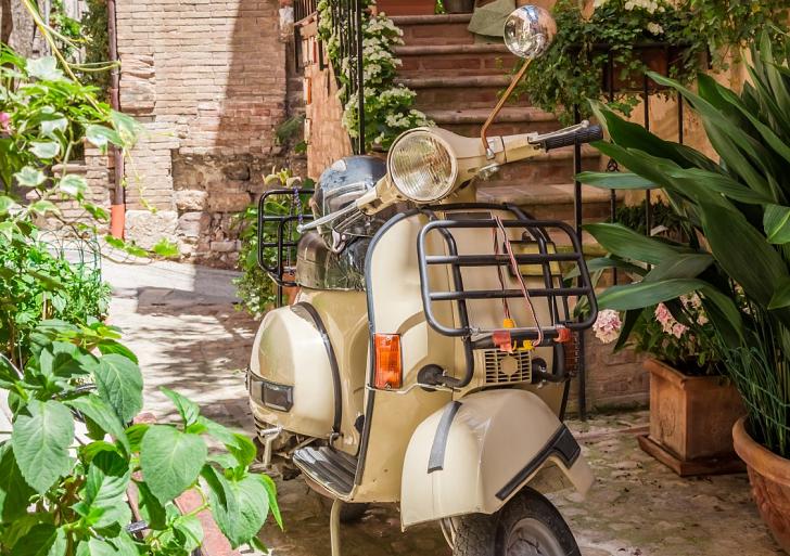 Vintage scooter in Italië