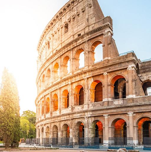 Zonsopgang bij het Colosseum, Rome, Italië