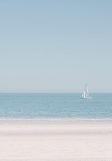 Zeilboot op zee