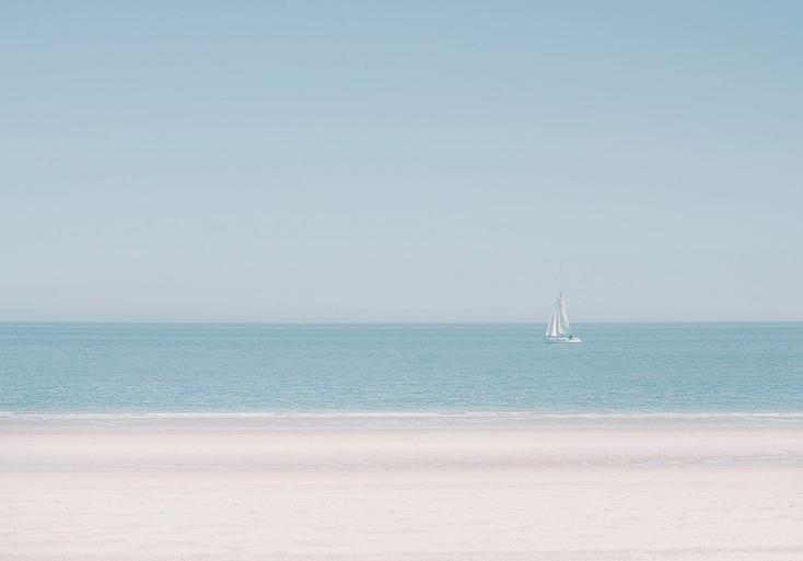 Zeilboot op zee