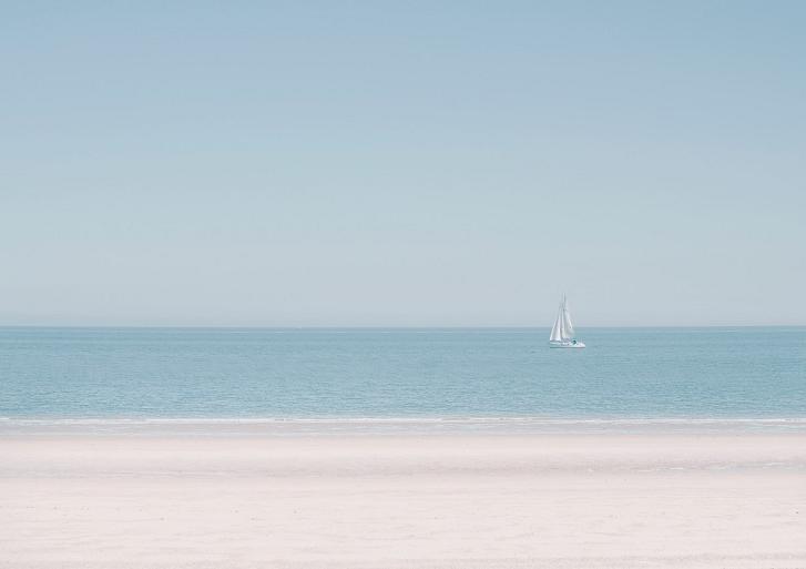 Zeilboot op zee