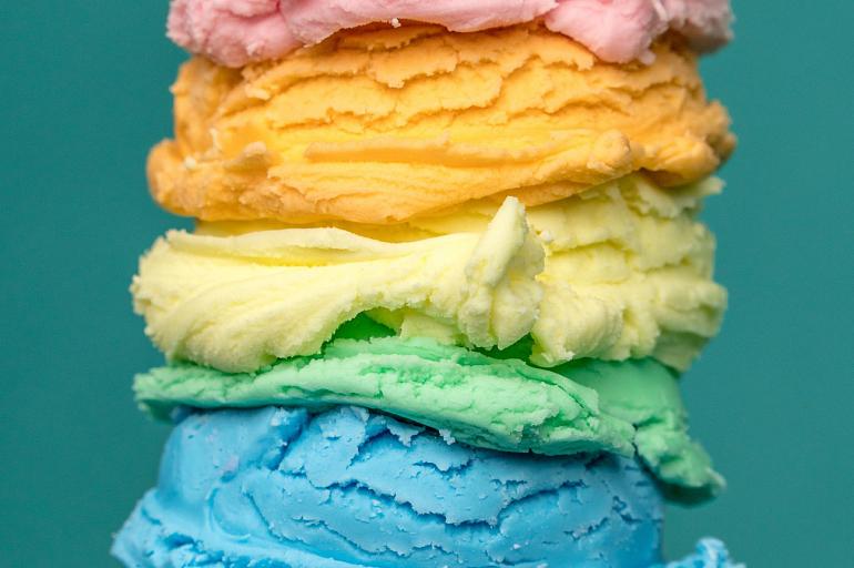 Regenboogijs